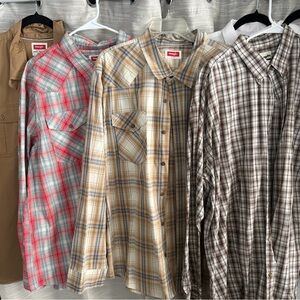 SOLD Wrangler Multicolor Plaid Button-Down Shirts